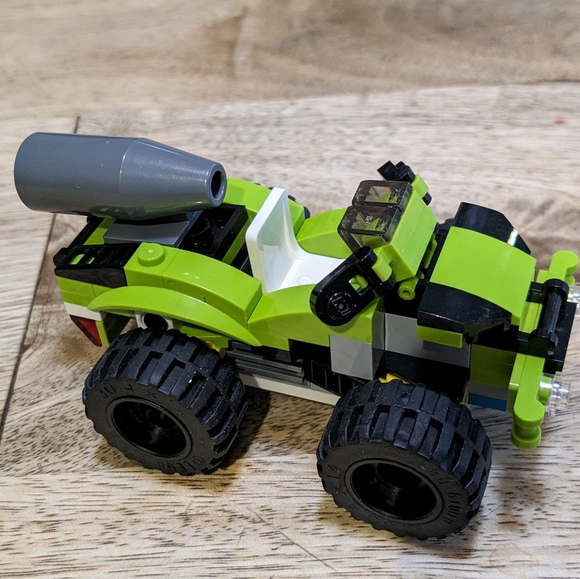 Lego 31074 Creator 3 in 1 Rocket Rally Car - Picture 15 of 16